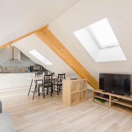 Appartement Entier - Toile Tendue - Wifi Pontarlier Eksteriør bilde